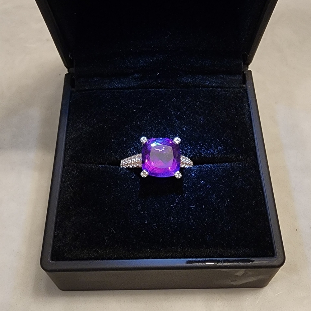2 ct lab created Amethyst, Size 7
